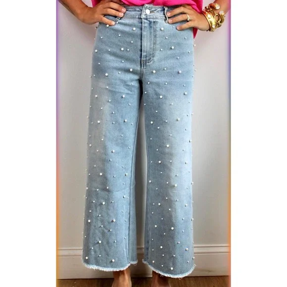 Antonio Melani Pearl Embellished Wide Leg Jeans Light Wash Blue Frayed Hem 12 - Picture 2 of 9